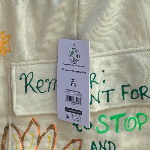 Smell the Flowers shorts - Picture 6 of 6